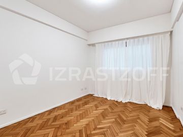 Departamento de 1 dormitorio en alquiler en Recoleta. Refaccionado