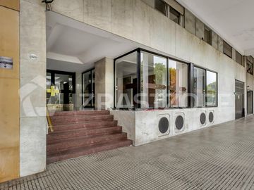 Departamento de 1 dormitorio en alquiler en Recoleta. Refaccionado