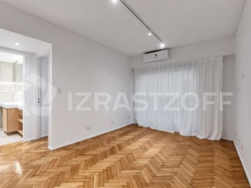 Departamento de 1 dormitorio en alquiler en Recoleta. Refaccionado