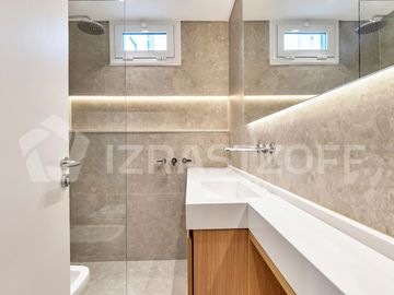 Departamento de 1 dormitorio en alquiler en Recoleta. Refaccionado