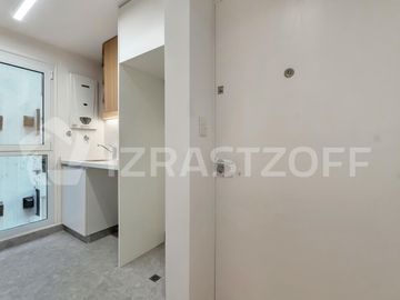 Departamento de 1 dormitorio en alquiler en Recoleta. Refaccionado