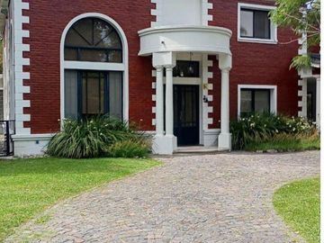 Casa 4 ambientes en Venta en Francisco Alvarez