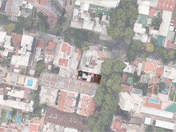 Casa al frente