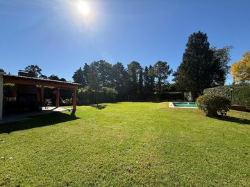 Casa a la venta en zona Highland park, Pilar