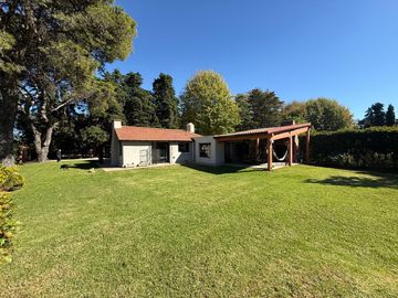 Casa a la venta en zona Highland park, Pilar