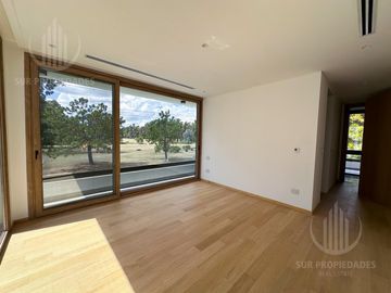 Casa a estrenar excelente ubicación dentro del Barrio