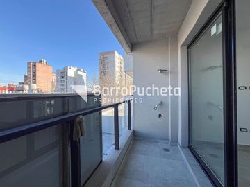 Venta departamento 2 ambientes con balcón en Moron