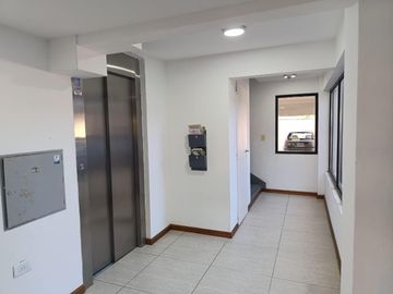 Departamento Monoambiente en Alquiler en Olivos con Balcon
