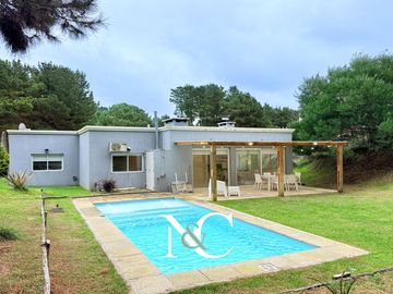 Casa en venta en Costa Esmeralda - Con GAS NATURAL