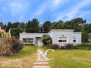 Casa en venta en Costa Esmeralda - Con GAS NATURAL
