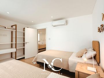 Casa en venta en Costa Esmeralda 4 Dorm. Cochera cubierta