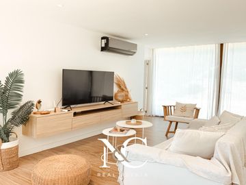 Casa en venta en Costa Esmeralda 4 Dorm. Cochera cubierta