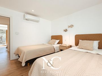 Casa en venta en Costa Esmeralda 4 Dorm. Cochera cubierta