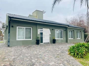 CASA EN VENTA COUNTRY BANCO PROVINCIA