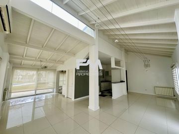 CASA EN VENTA COUNTRY BANCO PROVINCIA