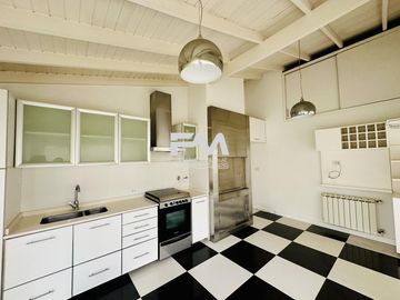 CASA EN VENTA COUNTRY BANCO PROVINCIA