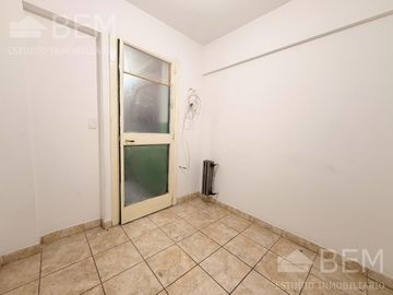 Departamento en Venta - 4 Ambientes - 3 Dormitorios con dependencia - Palermo - Apto Crédito