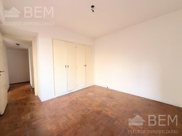 Departamento en Venta - 4 Ambientes - 3 Dormitorios con dependencia - Palermo - Apto Crédito