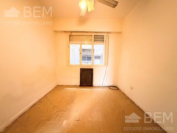 Departamento en Venta - 4 Ambientes - 3 Dormitorios con dependencia - Palermo - Apto Crédito