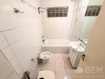 Departamento en Venta - 4 Ambientes - 3 Dormitorios con dependencia - Palermo - Apto Crédito