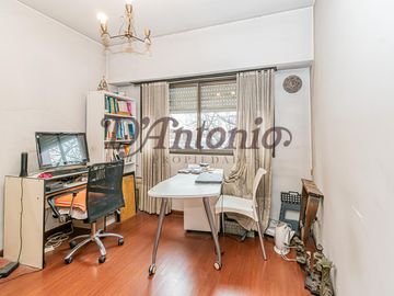 Venta - 3 ambientes - Tipo casa - Tríplex con terraza, balcón y patio