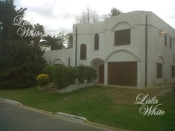 Casa con estilo Mediterráneo en venta - El Rodal, Canning, Esteban Echeverría.