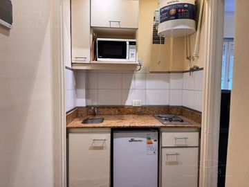 Recoleta   Junin y Juncal monoambiente piso 3