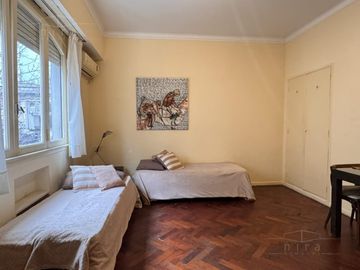 Recoleta   Junin y Juncal monoambiente piso 3