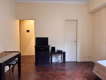 Recoleta   Junin y Juncal monoambiente piso 3