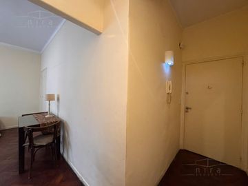 Recoleta   Junin y Juncal monoambiente piso 3