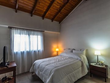 Departamento 3 ambientes en venta en lujan centro con patio y cochera apto credito