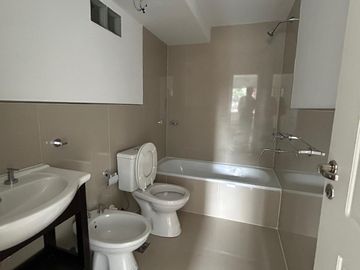 A estrenar, entrega inmediata, 2 ambientes en venta, cochera incluida