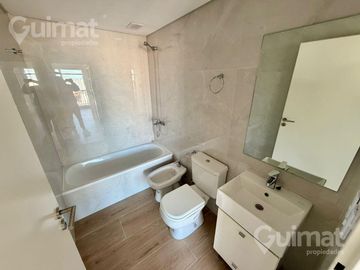 1 Amb Div - Av. Independencia - Exc. Vista - Full Amenities