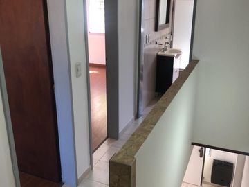 Casa en Manuel B Gonnet - Venta - 2 Casas en un lote - 4 Dormitorios