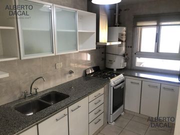 Casa en Manuel B Gonnet - Venta - 2 Casas en un lote - 4 Dormitorios