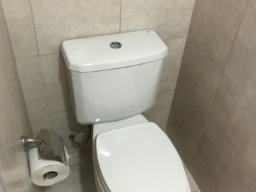Casa en Manuel B Gonnet - Venta - 2 Casas en un lote - 4 Dormitorios