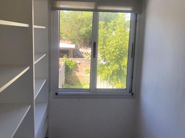 Casa en Manuel B Gonnet - Venta - 2 Casas en un lote - 4 Dormitorios