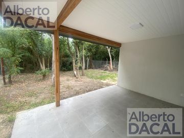 Casa a estrenar 2 dormi en barrio cerrado Garden sobre ruta 36 altura Arturo Segui