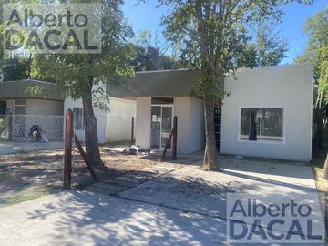 Casa a estrenar 2 dormi en barrio cerrado Garden sobre ruta 36 altura Arturo Segui