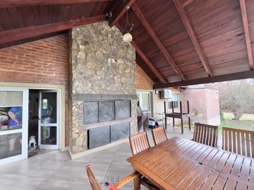 Casa en venta en La Lucinda Uno Club de Campo Salta