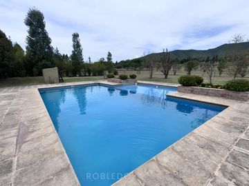 Casa en venta en La Lucinda Uno Club de Campo Salta