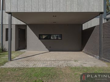 Dúplex de 3 Dormitorios en Nuevo Malagueño - Apto Escritura