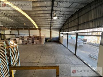 Depósito - Galpón de 2700 m2  en BOCA -  ALQUILER - Mixt. 3
