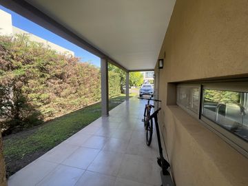 Casa en alquiler en La Lomada De Pilar