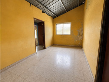 CASA COMERCIAL EN VENTA  – BETANIA , CAMINO REAL