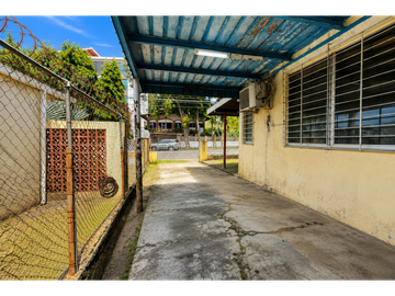 CASA COMERCIAL EN VENTA  – BETANIA , CAMINO REAL