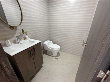 145 m² Amoblado| Cuarto+baño de empleada | El Cangrejo