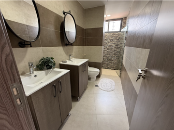 145 m² Amoblado| Cuarto+baño de empleada | El Cangrejo