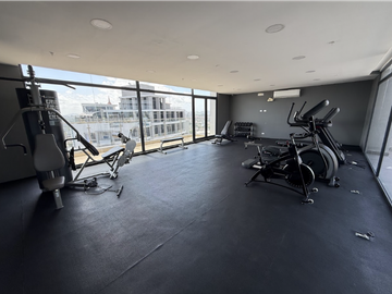 145 m² Amoblado| Cuarto+baño de empleada | El Cangrejo