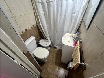 LATORRE PROP. VENDE CASA 3 AMB CON PARQUE